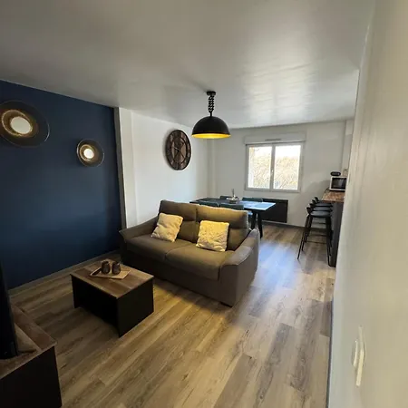 2 6 Couchages Les Reims Апартаменты *